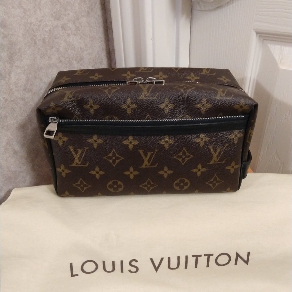 Louis Vuitton Monogram Macassar Twarlet Clutch Bag